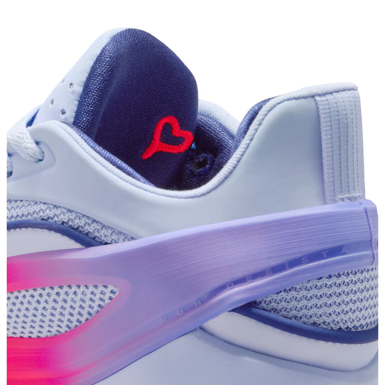Scarpe da basket bambino Jordan Luka 5 "Familia" viola e fucsia, con dettagli colorati e logo Jordan visibile in primo piano.