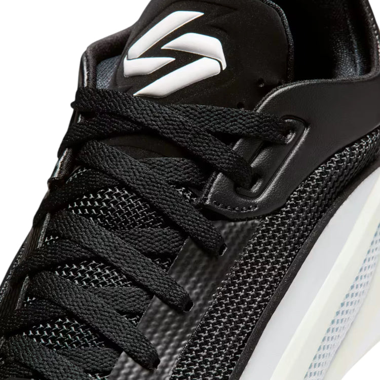 Scarpe da basket Jordan Luka 5 Orca per bambini, modello nero e bianco con dettagli signature Luka Doncic.