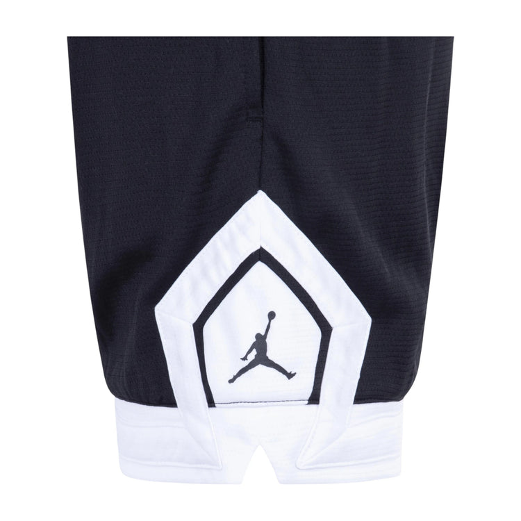 Shorts da ragazza Jordan Diamond Short Black in tessuto nero con dettagli in bianco, logo Jordan visibile in primo piano