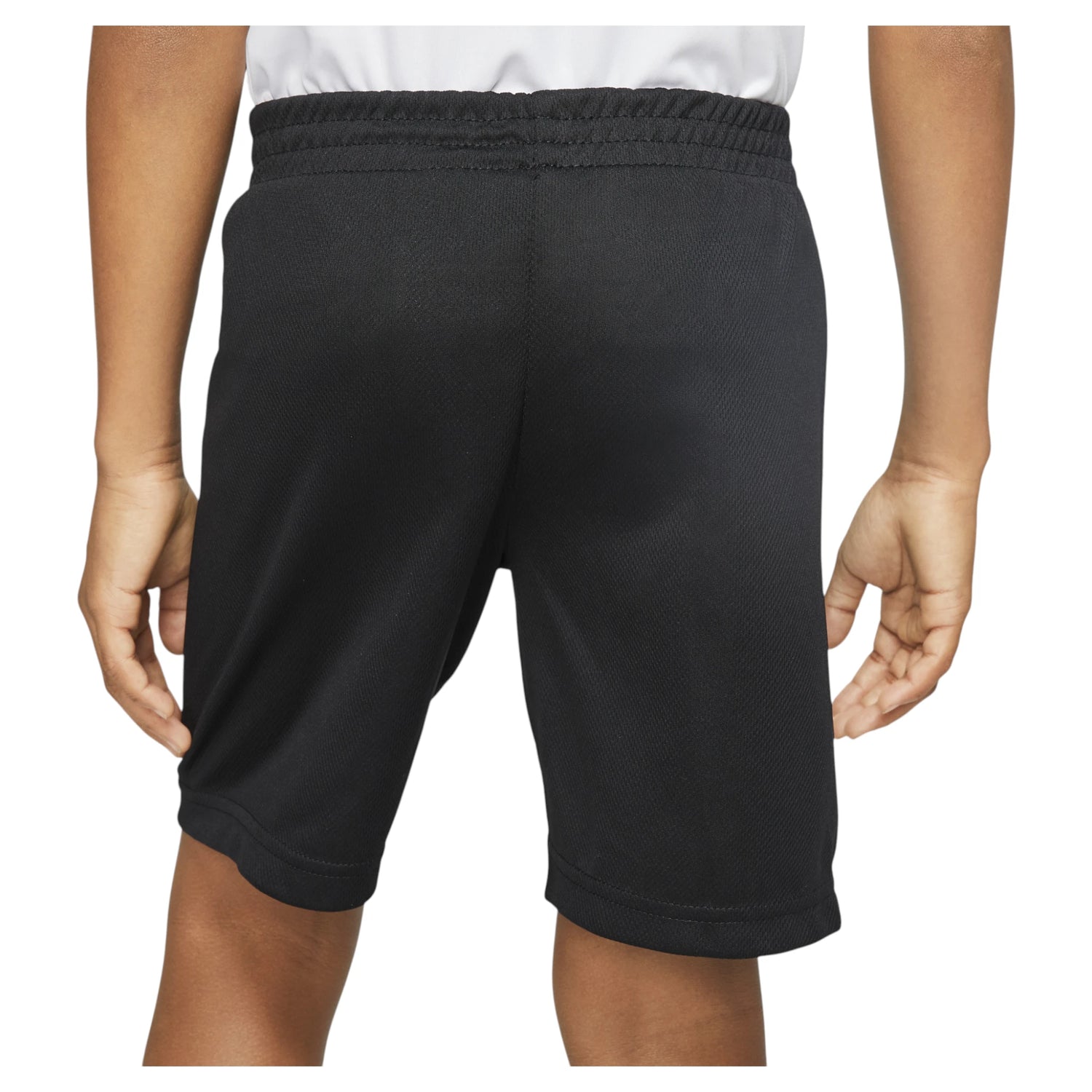 Shorts neri Jordan 23 Bambino, pantaloncino sportivo con logo Jordan, visibile davanti in dettaglio.