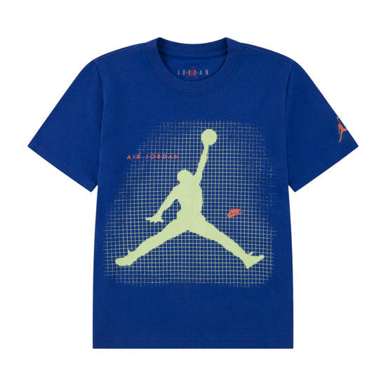 Maglietta Jordan Jumpman Grid Blur per bambini, T-shirt sportiva con logo Jumpman e design grafico moderno.