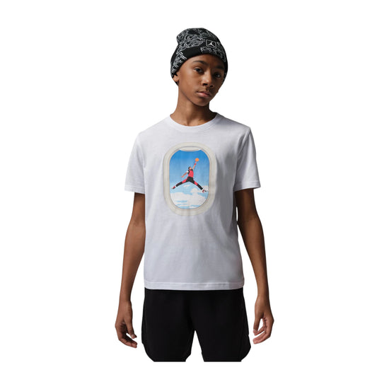 Maglietta Jordan Kids Plane Window Bianca, t-shirt bambino con stampa aeroplano e finestra, tessuto morbido e comodo.