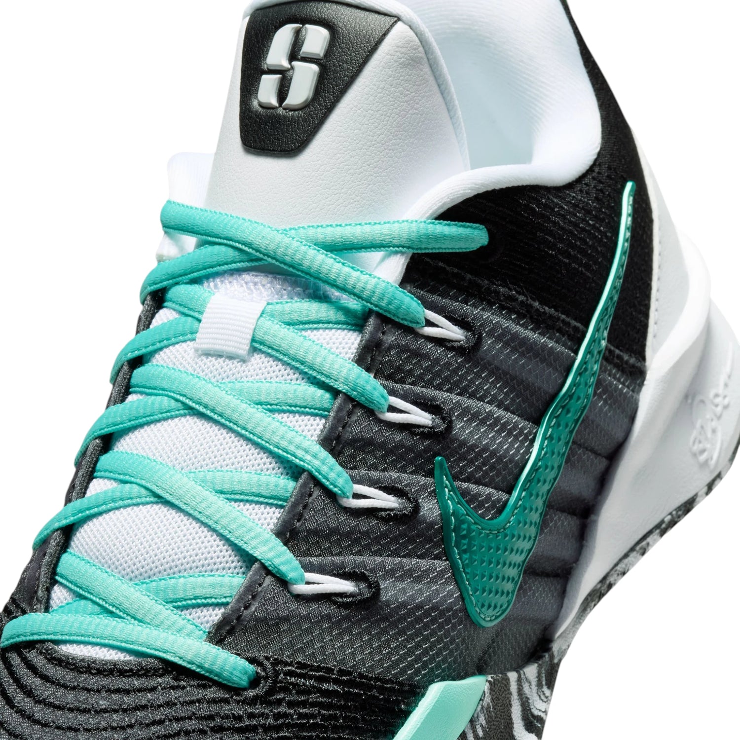 Scarpe da basket Nike Sabrina 3 "Big Ellie" in verde NY Liberty, dettagli visivi delle sneakers sportive Nike.