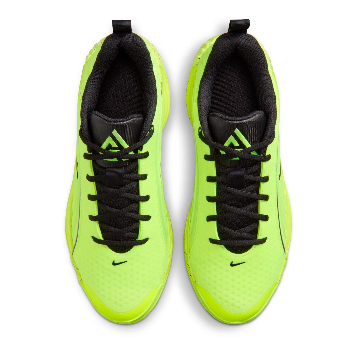 Scarpe da basket Nike Giannis Immortality 5 in Barely Volt, nero e Volt, con design sportivo e suola ammortizzata.