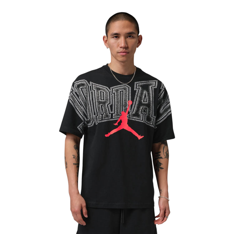 T-shirt Jordan Uomo Graphic nera IQ0708-010 – vista frontale grafica Jordan Nero Infrared 23 cotone