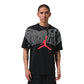 T-shirt Jordan Uomo Graphic nera IQ0708-010 – vista frontale grafica Jordan Nero Infrared 23 cotone