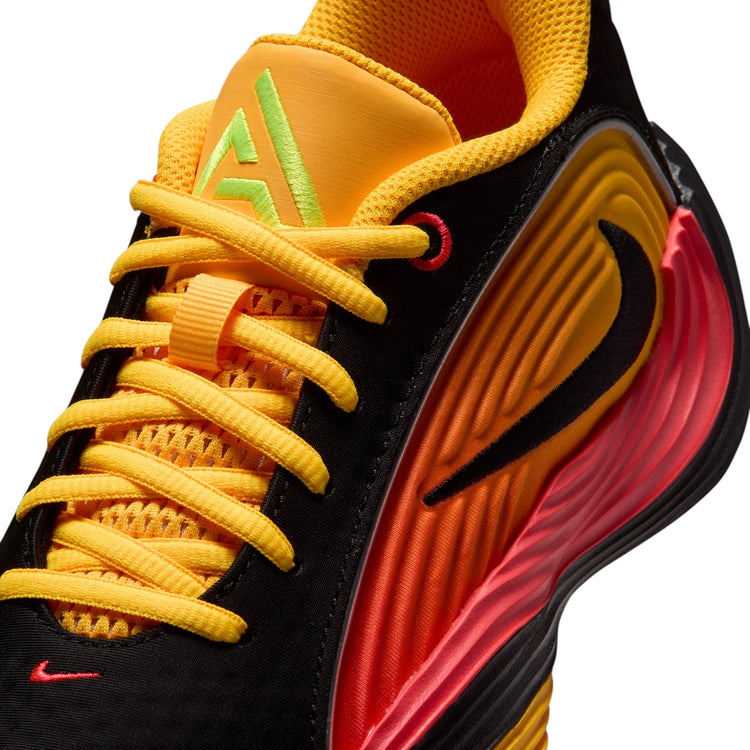 Giannis Immortality 5 GS IM7588-601 – dettaglio collare basso lacci classici
