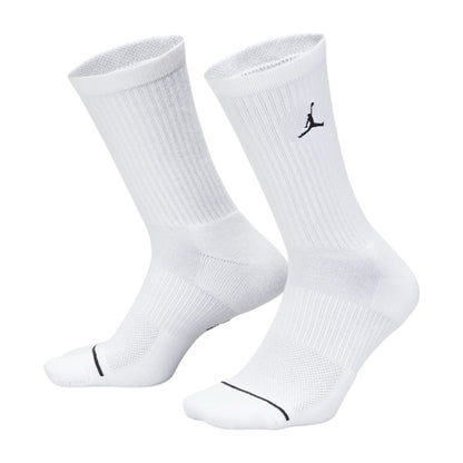Calze Nike Jumpman Crew, 3 paia, sock di cotone con logo Jumpman, comode e sportive, ideali per ogni attività.