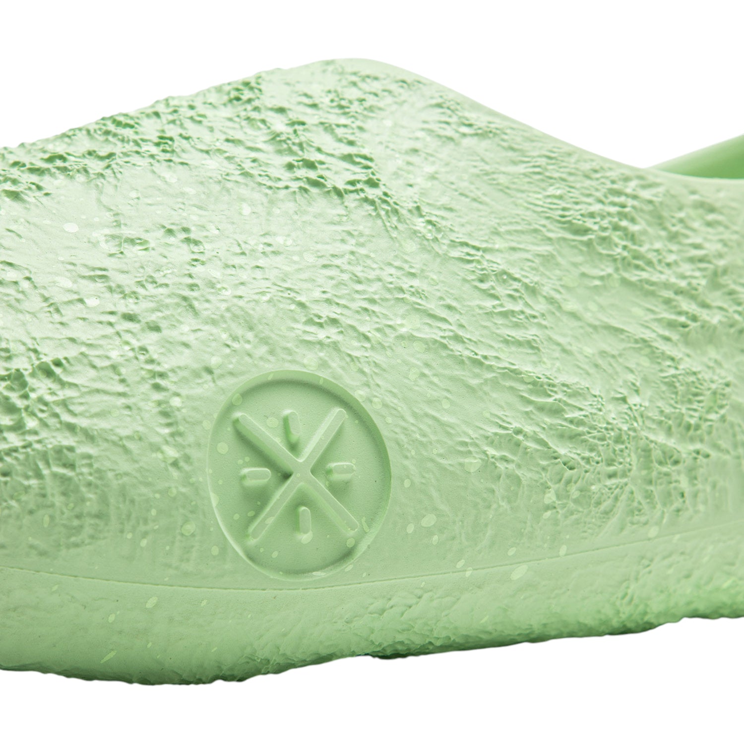 Scarpe da basket Li Ning Wade Lunar Rock "Avocado" in verde, ciabatta slide sportive con design moderno per adulti.