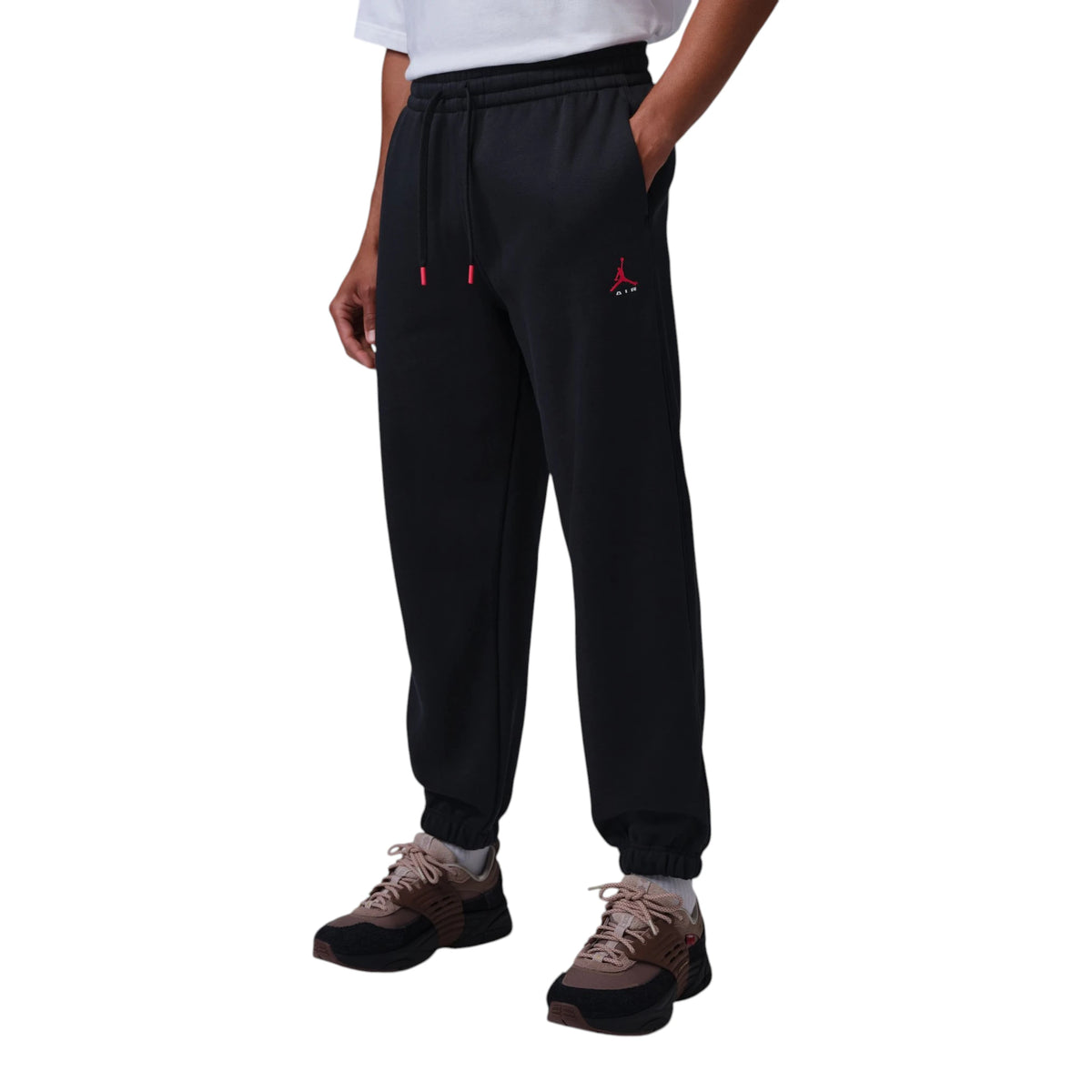 Pantaloni Jordan Brooklyn Fleece Cuffed nero IM9203-010 – vista frontale logo Jumpman bianco a contrasto