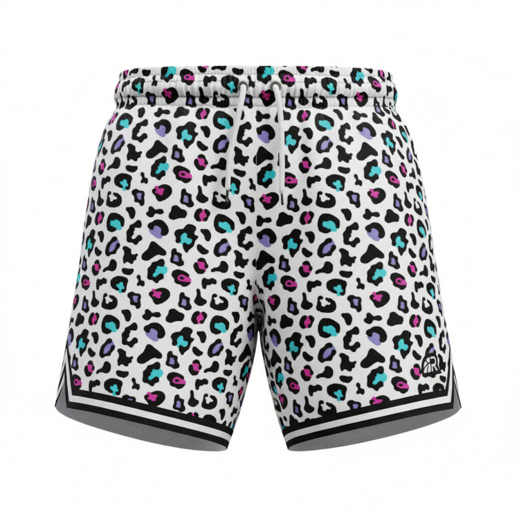 Pantaloncini da basket leopardati bianchi per uomo, shorts sportivi leggeri del marchio Rookie Basketball, dettaglio animale.