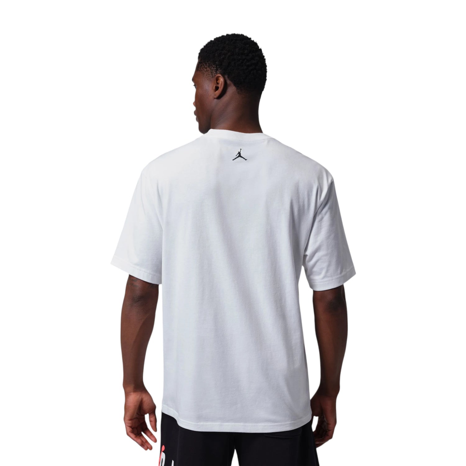 T-shirt Nike Air Jordan Brooklyn con logo Jumpman bianco, nero e rosso, comoda e casual per uomo adulto.