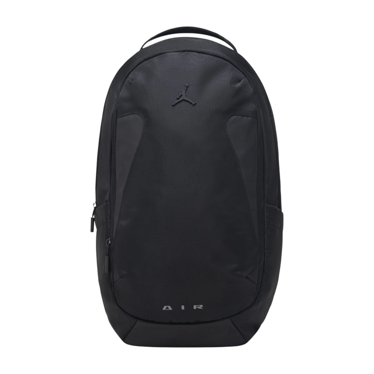 Zaino Jordan Element Pro nero con scomparti organizzati, logo Jordan visibile, design sportivo e funzionale per uso quotidiano.