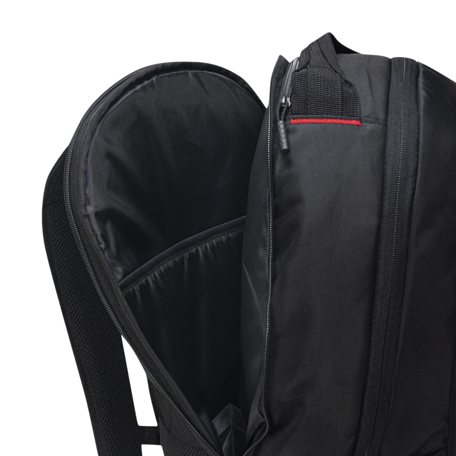 Zaino Jordan Element Pro nero con scomparti organizzati, design sportivo e logo Jordan, ideale per sport e uso quotidiano.