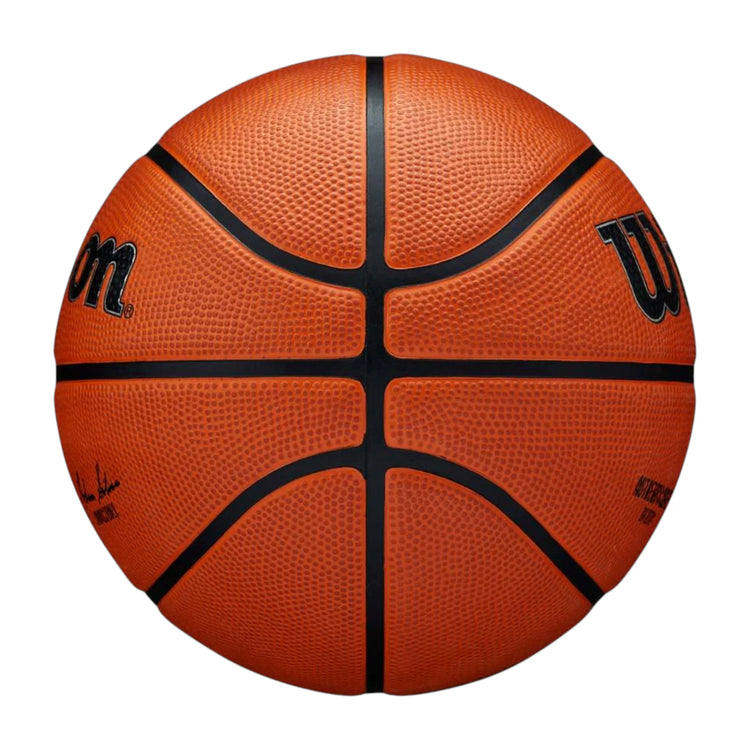 Pallone da basket Wilson NBA Authentic Series Outdoor Taglia 7, palloni sportivi di Amer Sports, visibile in primo piano