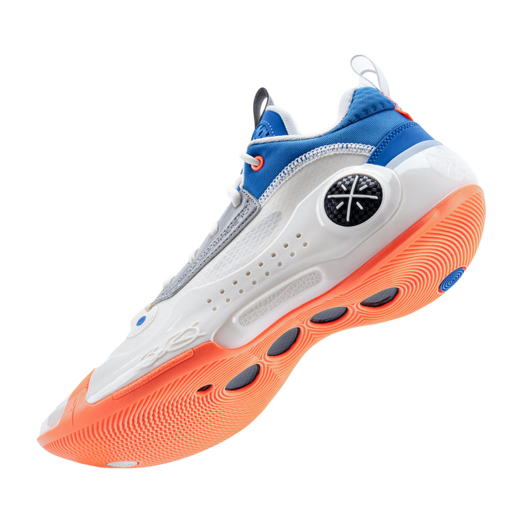 Scarpe da basket LI NING Way of Wade 10 Low "Draft Day" in blu, bianco e arancione, modello per uomo, vista laterale.