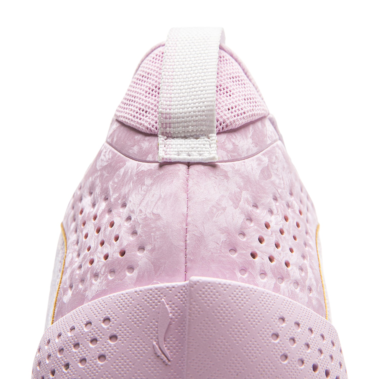 Scarpe da basket Li Ning Wade All City 13 Encore "Family Love" per uomo, design rosa e bianco, in primo piano
