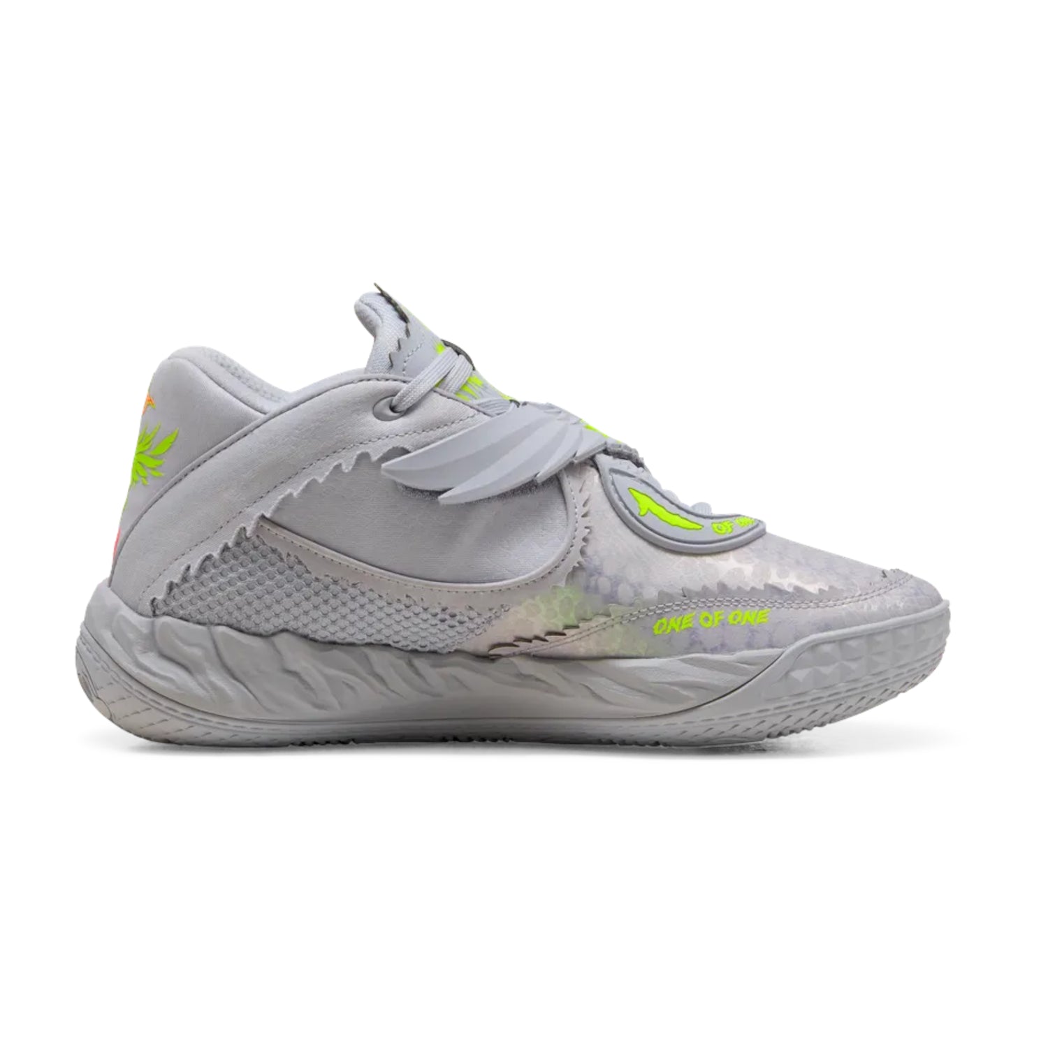 Scarpe da basket Puma MB.05 SHINE JR bambini, con dettagli grigi, arancioni e gialli, modello signature Lamelo Ball, stile NBA