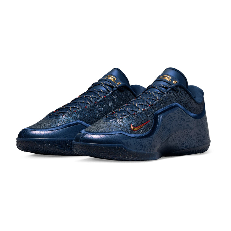 Scarpe da basket Nike LeBron XXIII "Out for Redemption" in oro e blu con dettagli signature di LeBron James, vista frontale.