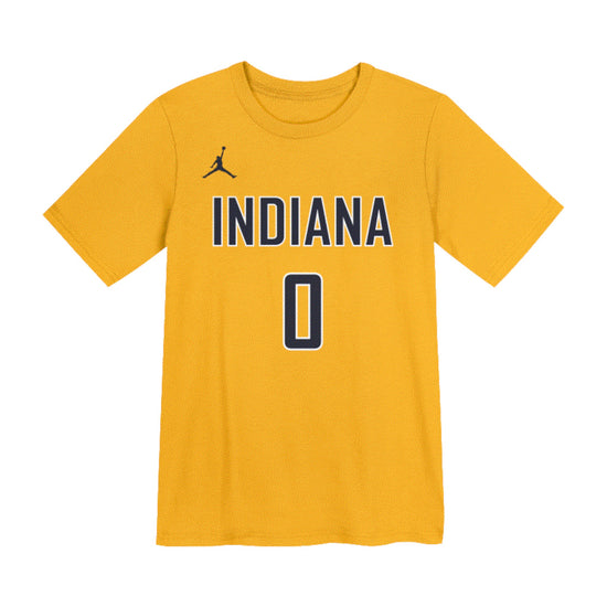 Maglietta NBA Tyrese Haliburton per bambini, marca Outerstuff, con stampa del giocatore e dettagli colorati, tessuto morbido e comodo.