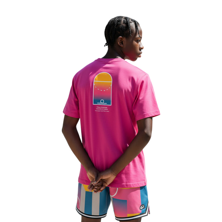 T-shirt rosa Rookie Basketball Pigalle, vestibilità casual, visualizzazione virtuale con dettagli morbidi e tessuto confortevole.