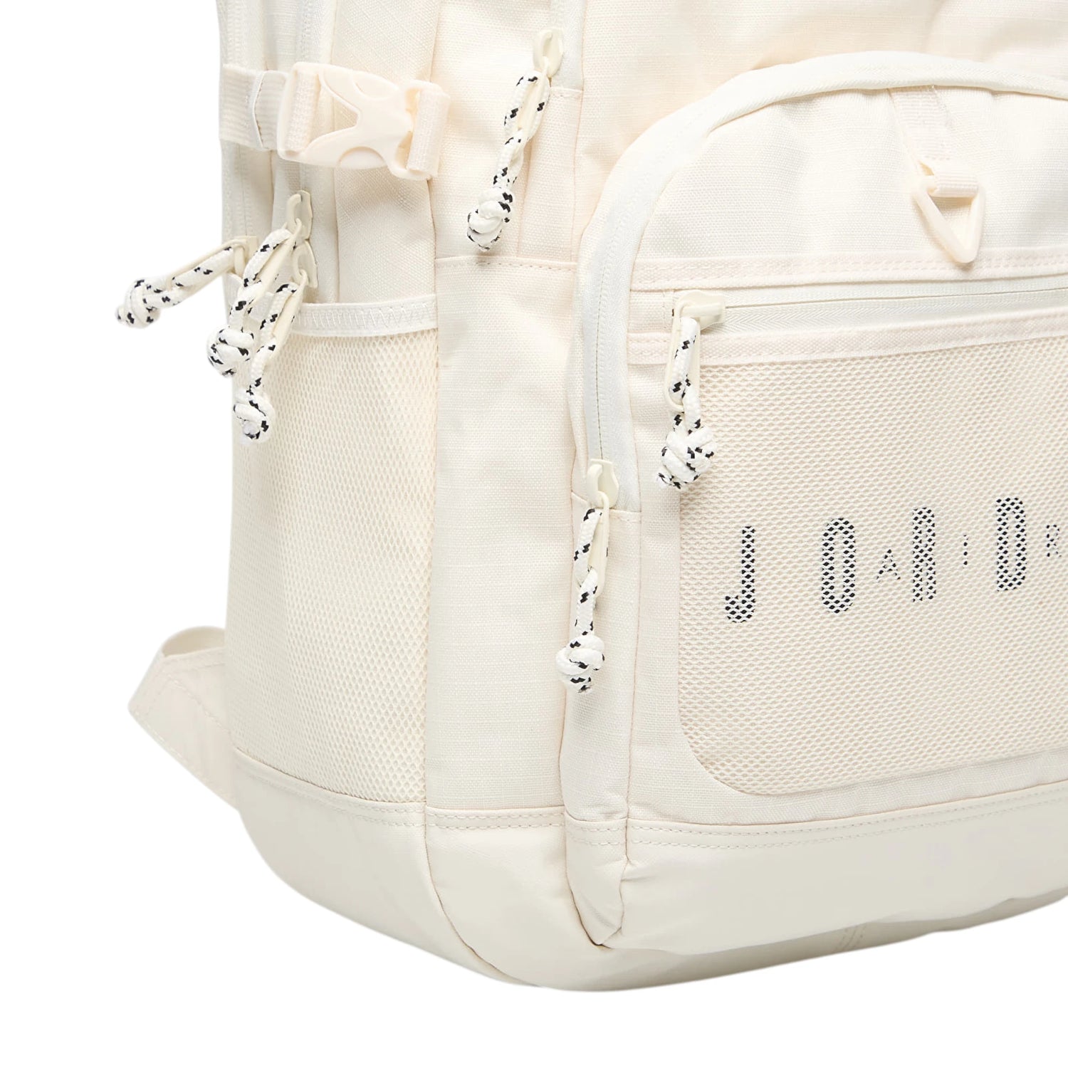 Jordan Blacktop Backpack avorio – vista laterale tasche borraccia ripstop